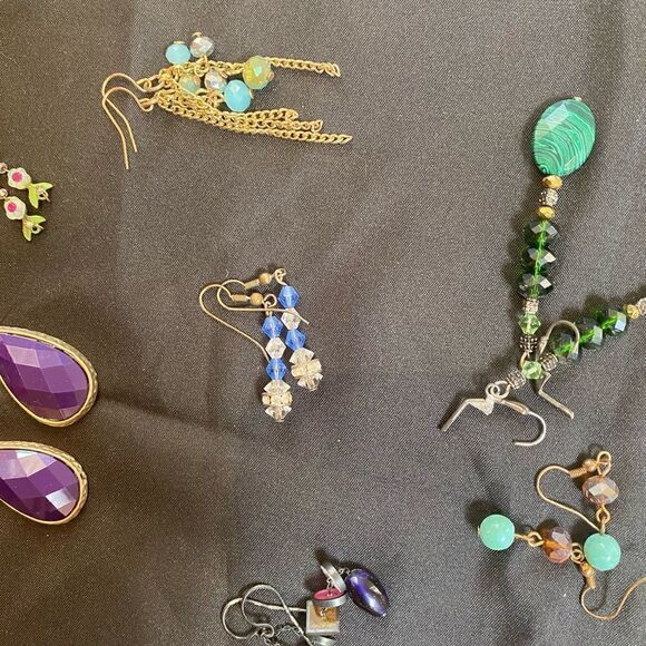 Bundle of earrings - 20 pairs- never worn - Picture 8 of 9